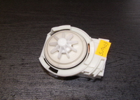 SILNIK POMPY-3 ZACZEPY